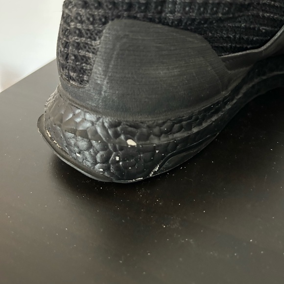 Adidas Ultraboost - Picture 7 of 9